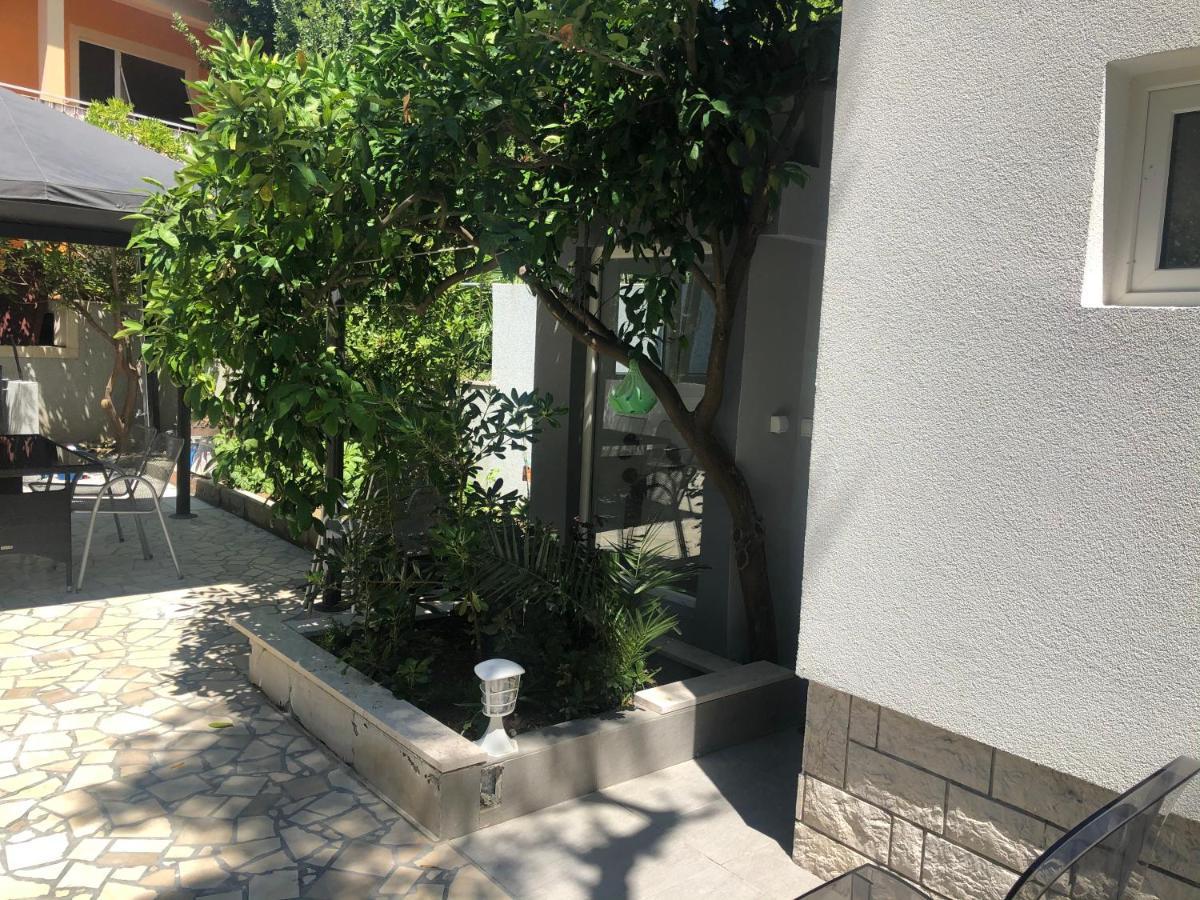 House Filomena Banjol Exterior foto